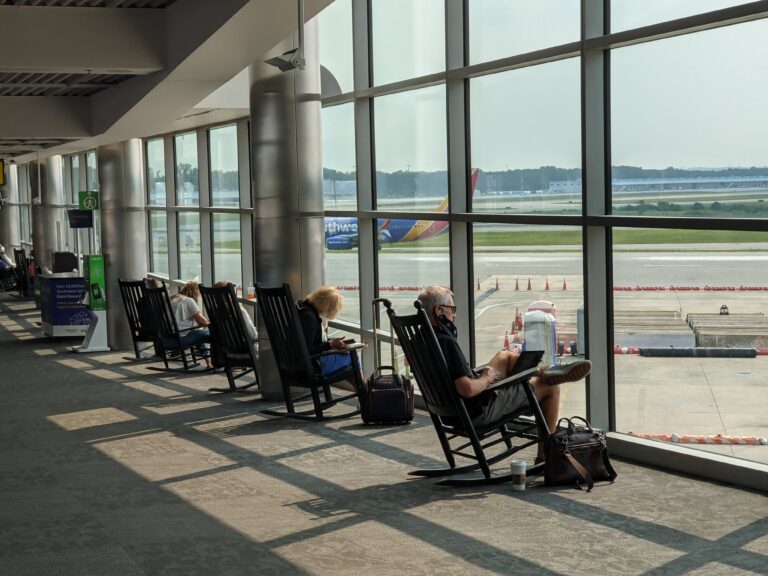 what terminal is southwest at boston logan airport? Navigating Terminal B for Your Flight