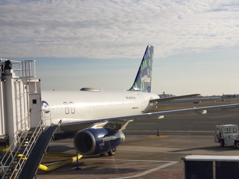what terminal is jetblue at boston logan airport? A Traveler’s Guide to Terminal Navigation