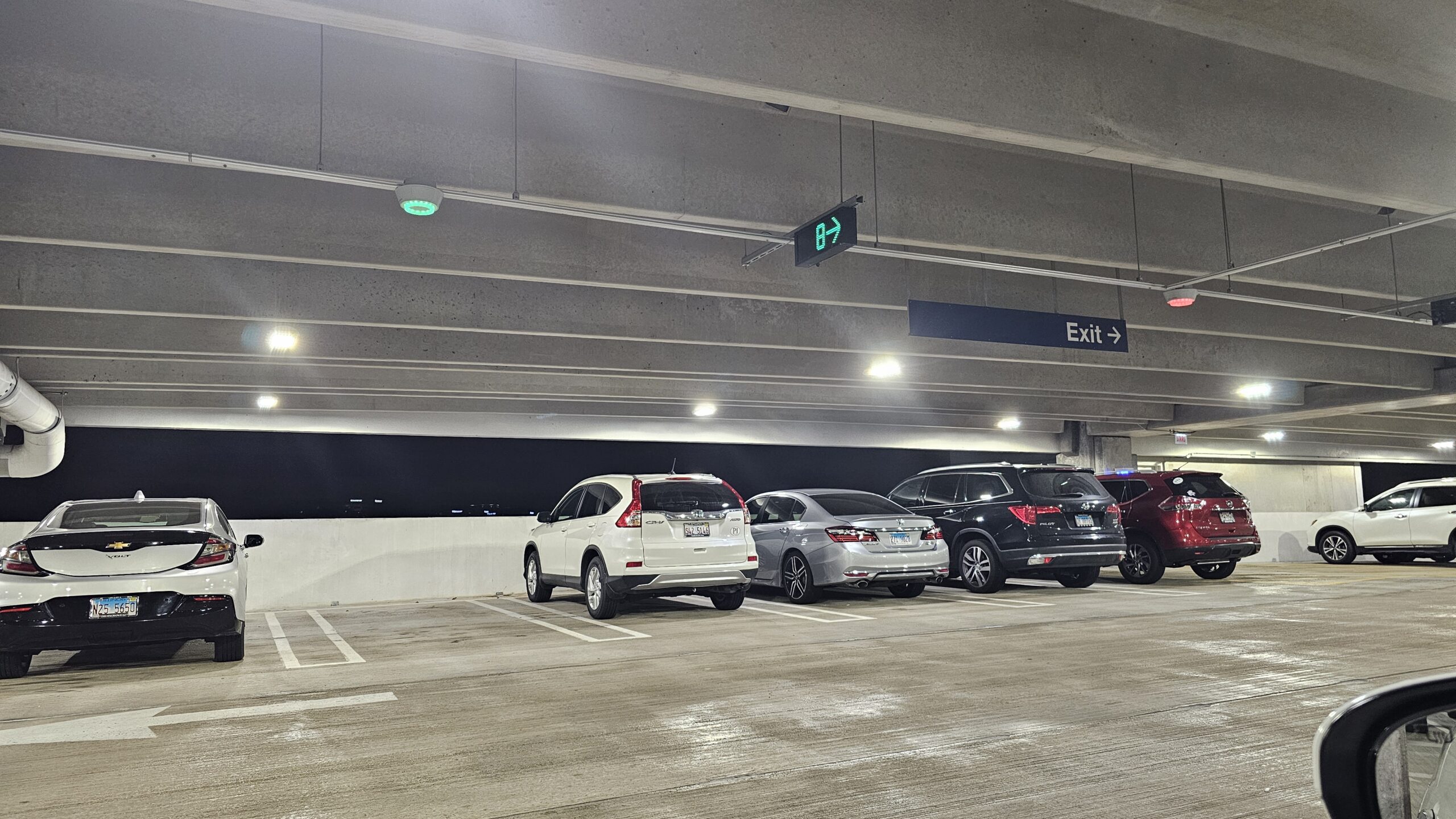 how much is parking at chicago o'hare airport?