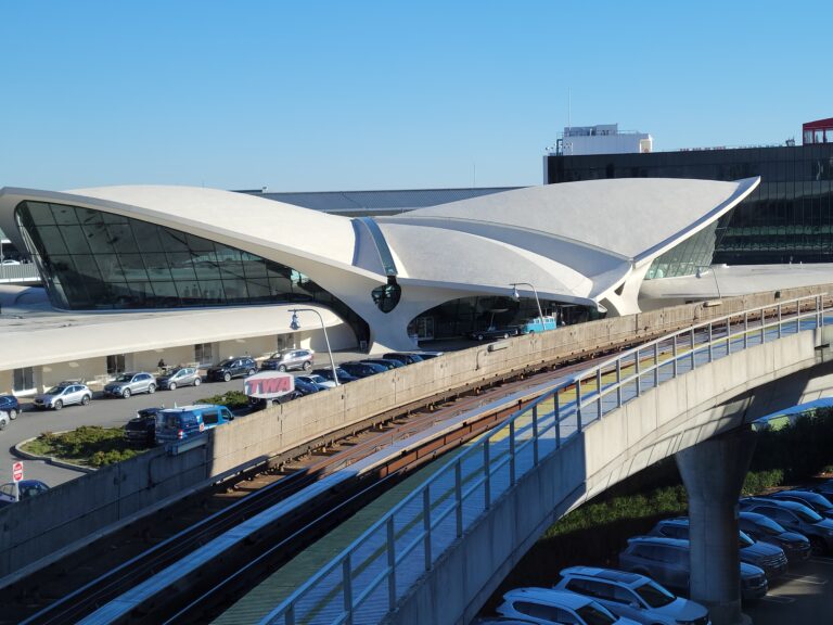does jfk airport have a hotel? A Stay at JFK’s TWA Hotel