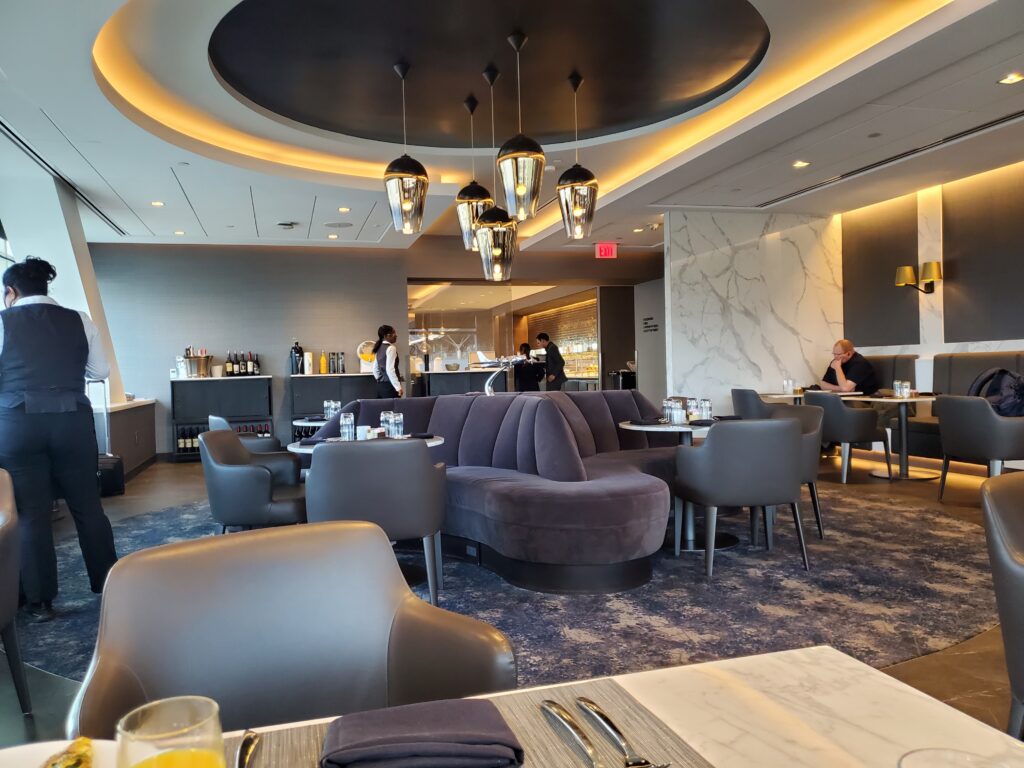 United Club Lounges at San Francisco Airport
